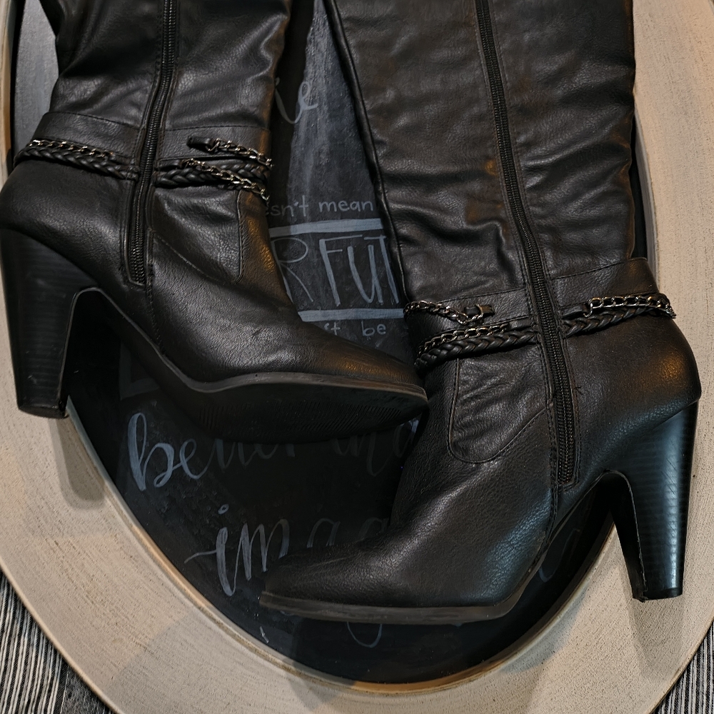 JustFab Sleek Black Heeled Boots with Chain Accent - Picture 3 of 10